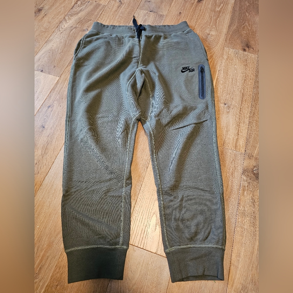 Nike Tech Sweatpants